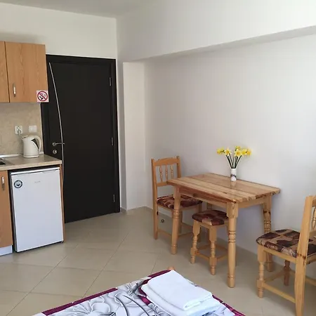 アパート Martin ポモリエ