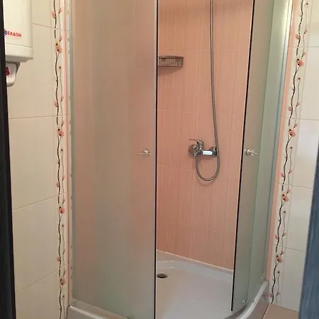 Martin アパート ポモリエ